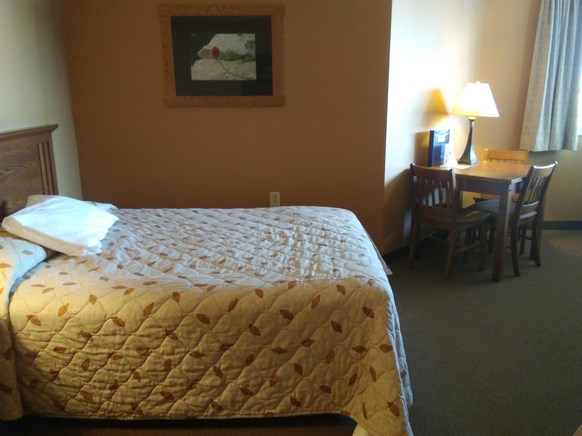 Prairie Inn & Suites Holmen 外观 照片